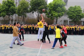 五中高二年级师生篮球、排球、足球对抗赛剪影
