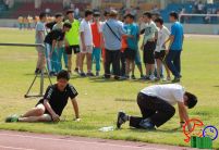海口中学生跑千米体力不支东倒西歪