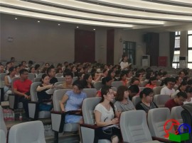 襄阳市教研室在三中新校区开展暑期语文教师集训